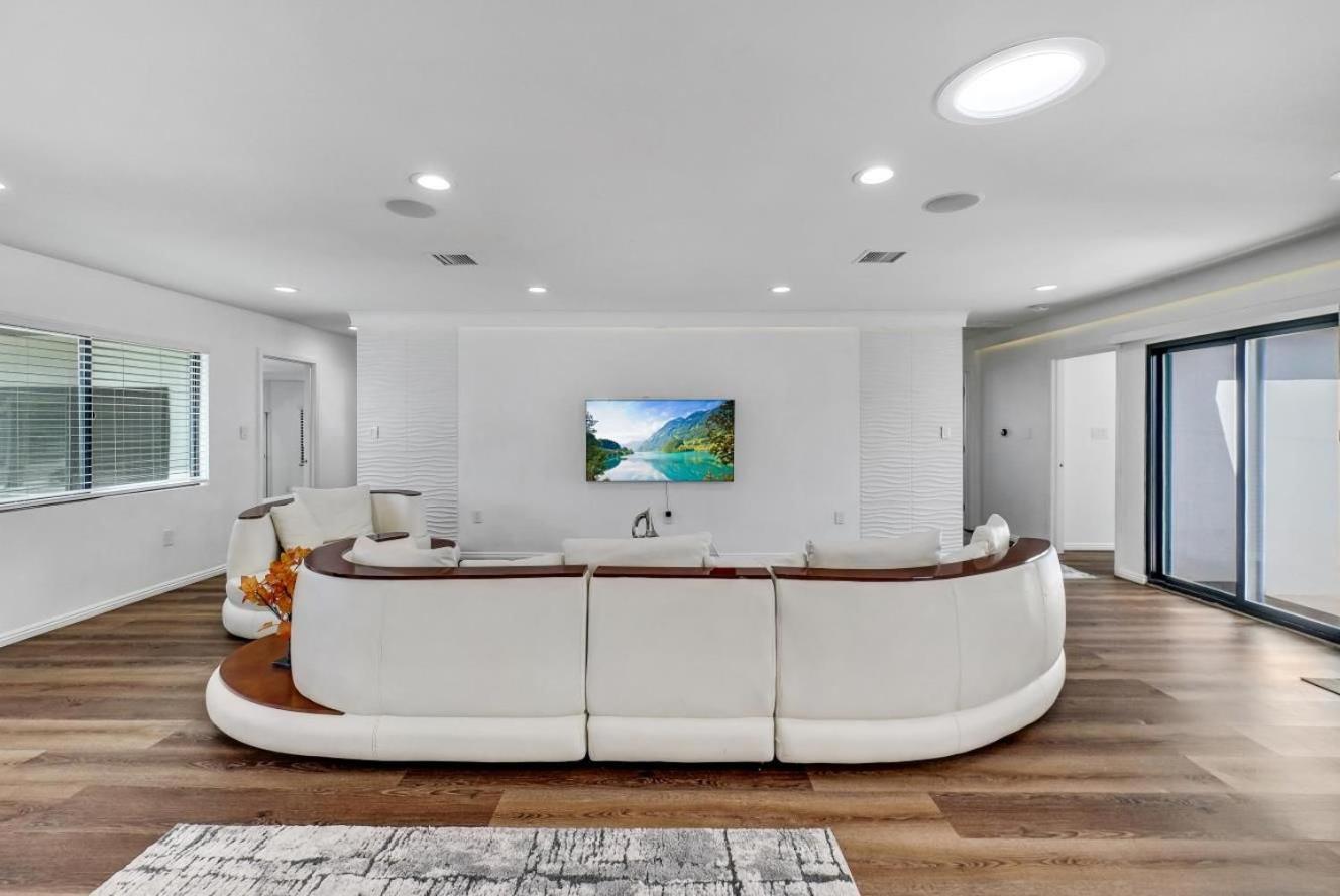 Luxury 4 Bedroom Villa