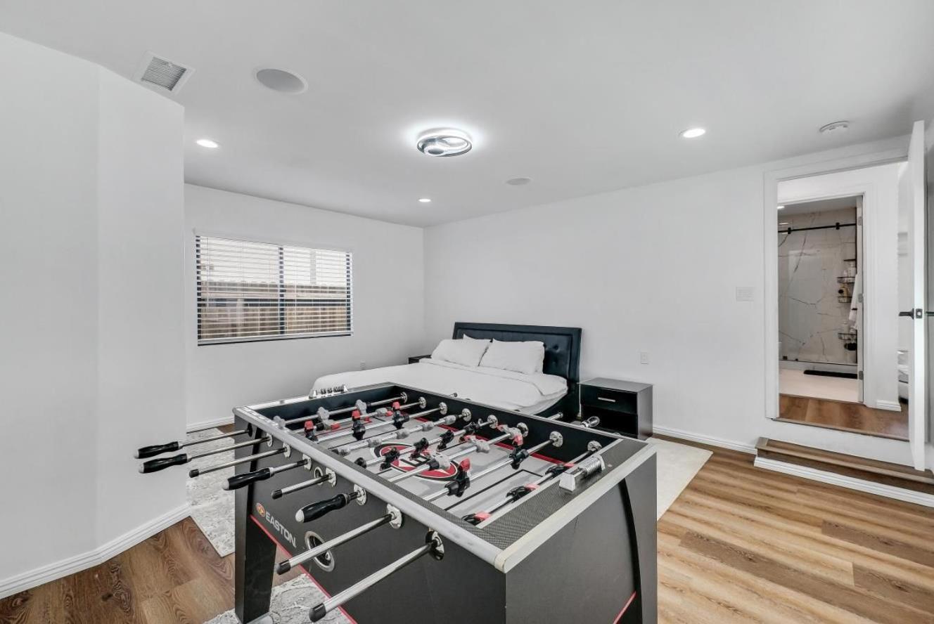Luxury 4 Bedroom * Huntington Beach