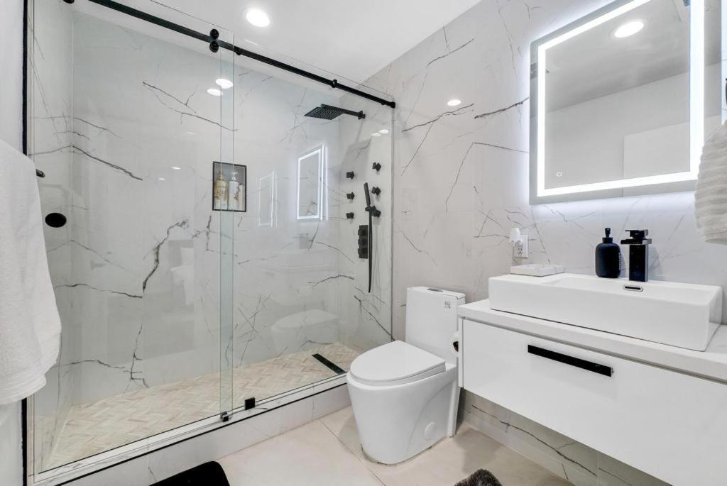 Villa Luxury 4 Bedroom Huntington Beach